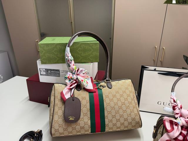 Large p300 L-25 Size 39