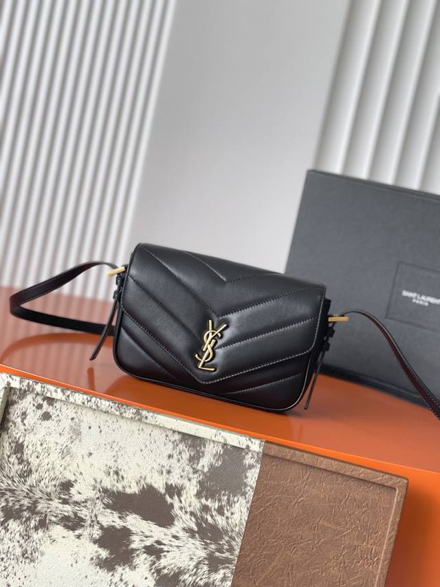 p640 Black lambskin, antique gold, 26-inch Loulou small bag, early spring style.