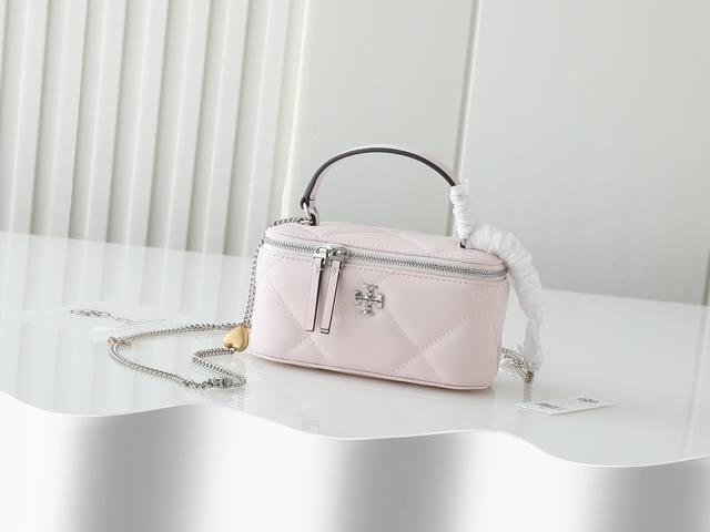 Tory Burch's new Kira cosmetic box bag, made of soft and durable cowhide leather
