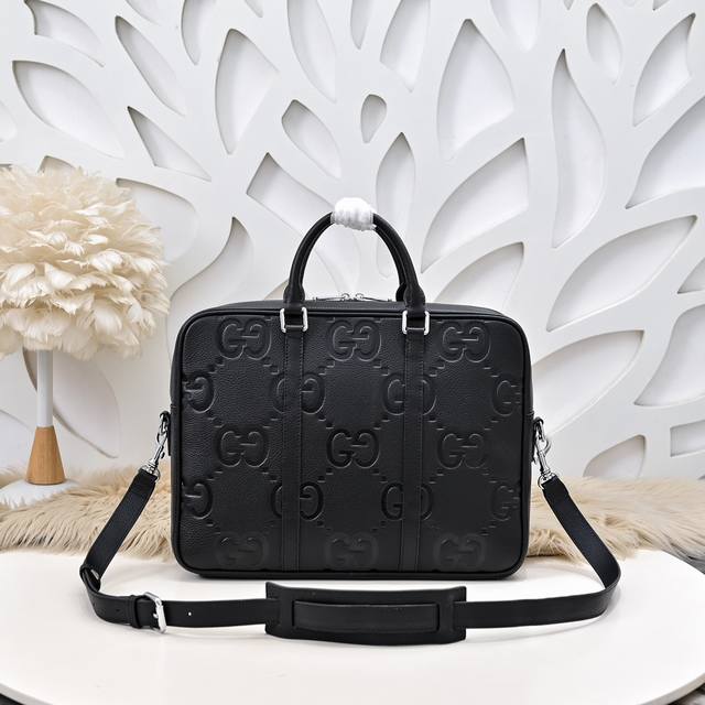 gucci - Gucci's latest men's briefcase, made of imported calfskin, is incredibly