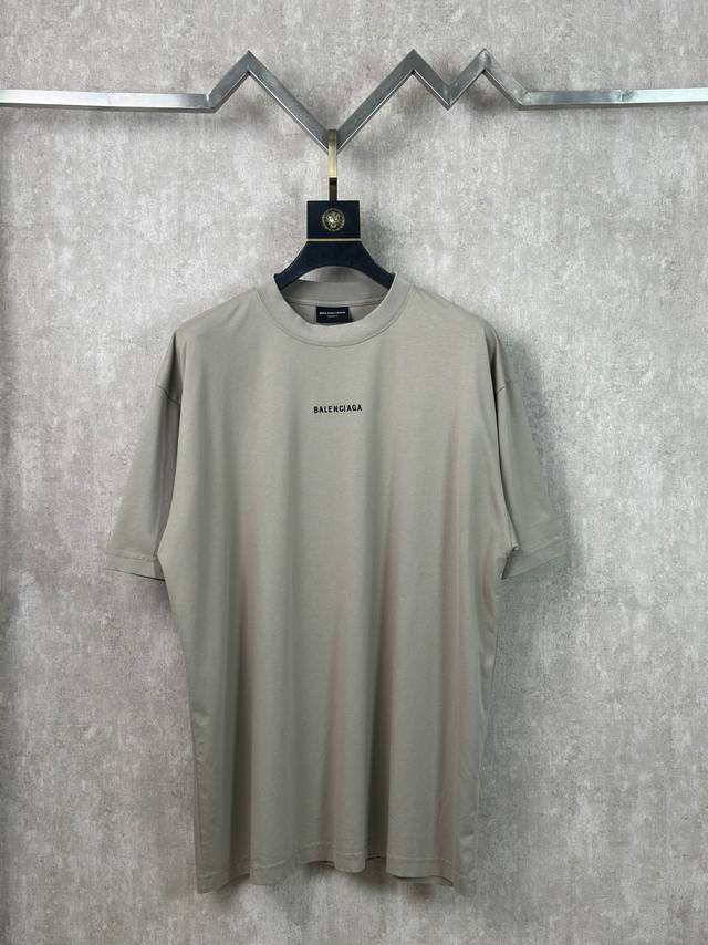 顶级版本 区别通货 全年不下架，放心出售 p140 款式：Balenciaga 巴黎世家 字母刺绣图案圆领短袖T恤男女同款 定制面料：280克双纱100%棉 定