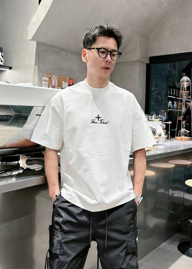 p210 2610年最新原版复刻短袖。重工刺绣。颜色 蓝。绿 白 码数M-3Xl