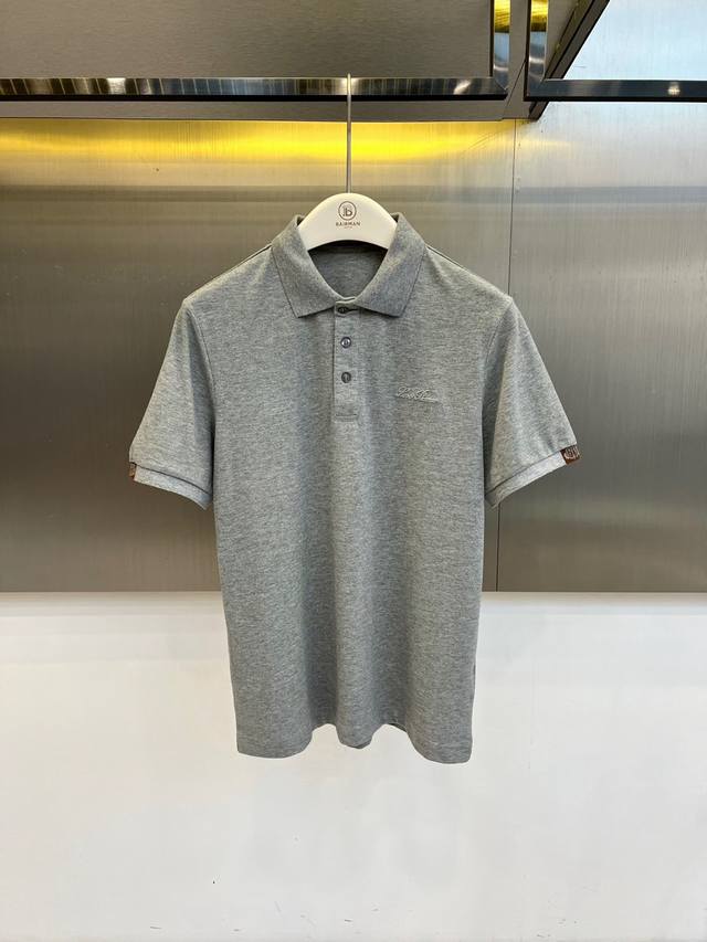 p210 新品 Lor* piana Ss夏季新款轻薄珠地棉布翻领短Tee,男士胸前经典标识刺绣时尚条纹短袖polo衫!经典不过时的条纹元素,任由你怎样搭配都帅 p210 新品 Lor* piana Ss夏季新款轻薄珠地棉布翻领短Tee,男士胸前经典标识刺绣时尚条纹短袖polo衫!经典不过时的条纹元素,任由你怎样搭配都帅