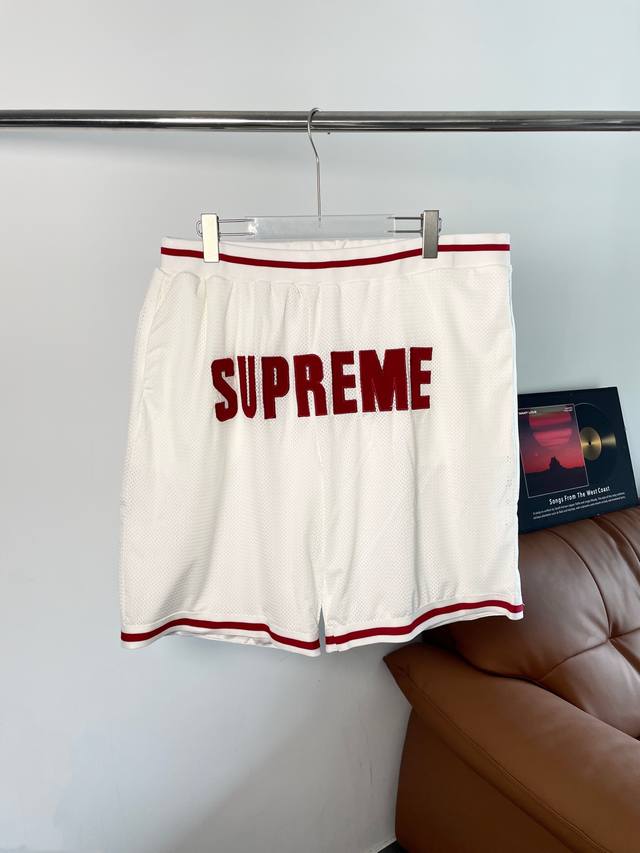 160 Supreme Week13 Ultrasuede Mesh Short 网眼徽标刺绣美式潮流休闲短裤 经典网眼设计 搭配配色包边织带 自带腰绳 可随意 160 Supreme Week13 Ultrasuede Mesh Short 网眼徽标刺绣美式潮流休闲短裤 经典网眼设计 搭配配色包边织带 自带腰绳 可随意