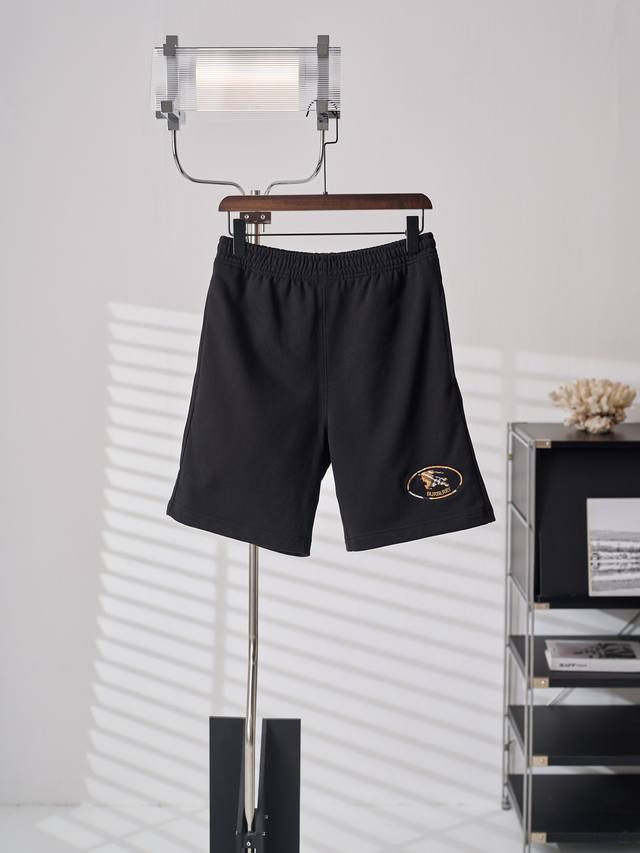 p210 实物挂拍 Burberry 巴宝莉 格纹骑士印章刺绣抽绳短裤 现货 S M L Xl Xxl 定制云绒御感精棉 细腻柔软 舒适透气 以暗夜曜石黑为底