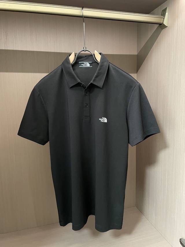 p250 北面 2026春夏 官网同步 熟男 轻熟男 最爱款式 经典大气百搭商务休闲polo领T恤 采用进口双丝光珠地棉面料 舒适透气 质感细腻 超柔软亲肤触感