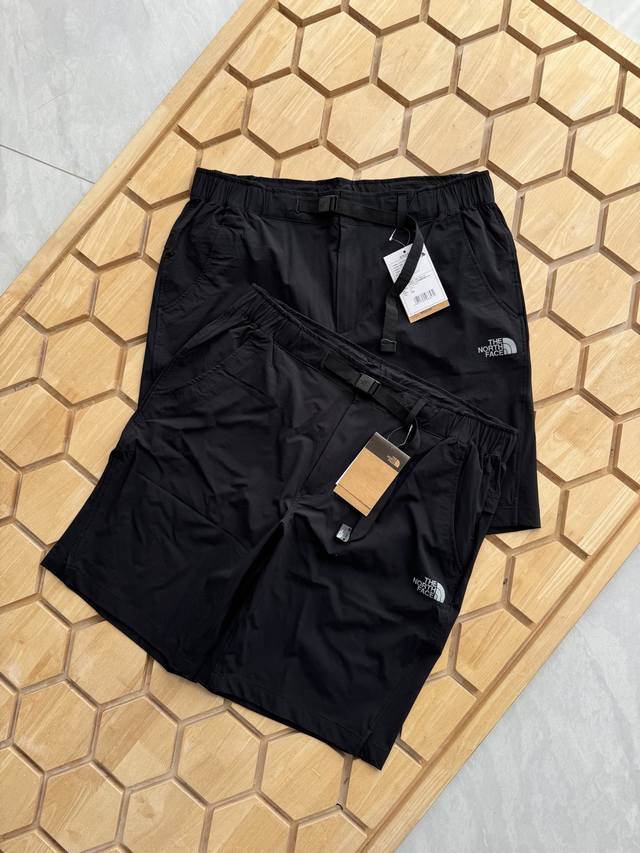 210 Tnf高品质北面Ue先锋设计夏季运动休闲宽松弹力短裤 优选高支数聚酯格纹布，防泼水效果、丝毫不影响透气，格纹布更耐磨防撕裂宽松的工装风格，松紧腰配卡扣腰