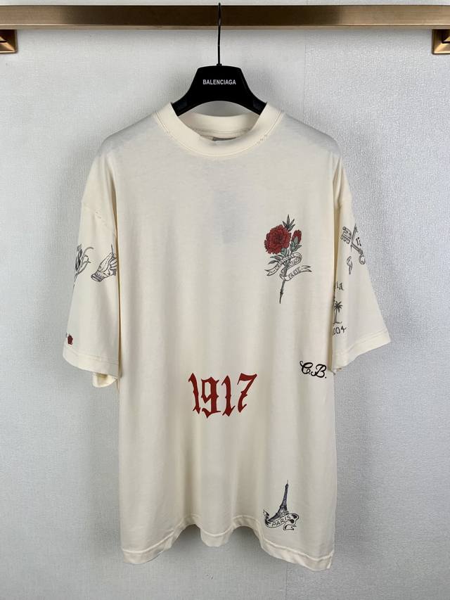 p190 Balenciaga 巴黎世家 26Ss Tattoo纹身图案针织短袖T恤 正品6100购入开发，定染40支双纱精疏棉200克，十字拉架罗纹350克，