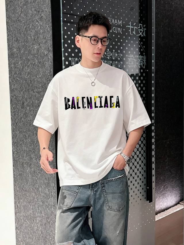 210 Balenciaga巴黎世家新款涂鸦滴落字母T恤.男女同款巴黎世家标志性先锋美学，把街头涂鸦穿在身上，280G棉打造，垂坠挺括，久穿不易变形，前后双版印