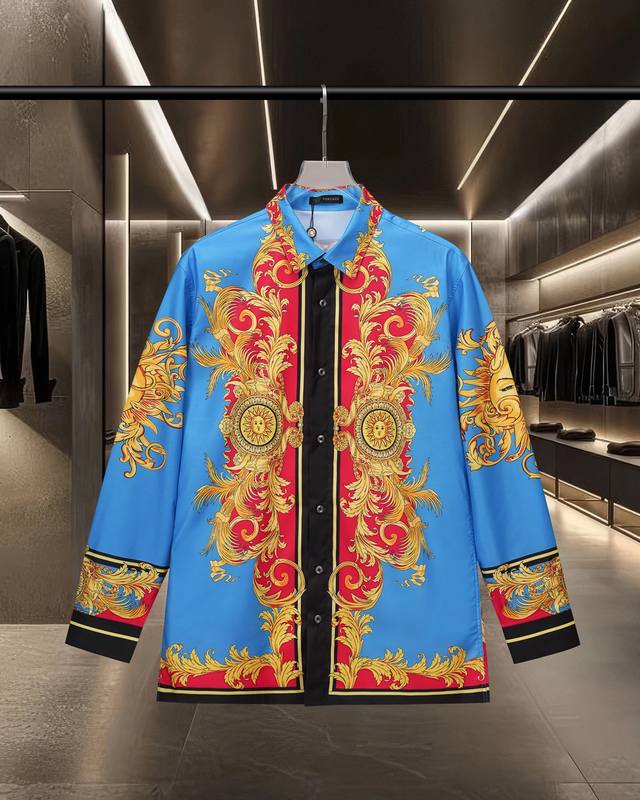180 Versace 范思哲 爆款来袭 美杜莎宫廷风数码印花长袖衬衫 2026Ss官网新款长袖 衬衫 衬衣，精美印花Logo 高端版本，专柜定制面料 透气舒适