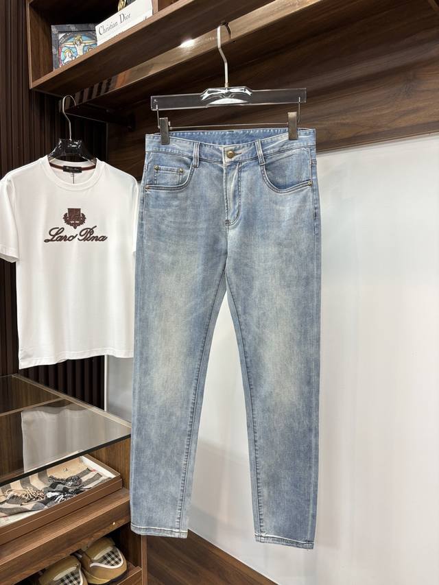 p240 Dior 迪奥 开春新款 2026官网高端新品原单少数帅爆牛仔裤，百分百原单 百搭神器！今年最新流行的风格设计款式，采用进口土耳其的棉花制作成的单宁布