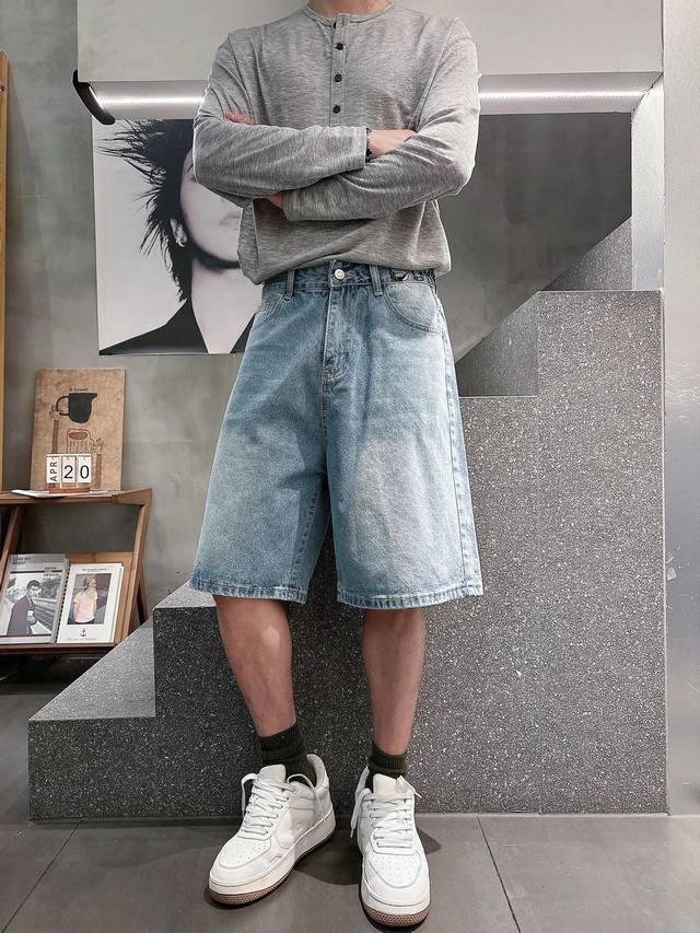 p250 专柜同步 Burberry 2026 新款五分牛仔短裤 完美蓝色水洗 皮标印花工艺定制 五金一比一还原 直筒宽松裤型 码数:M-3Xl