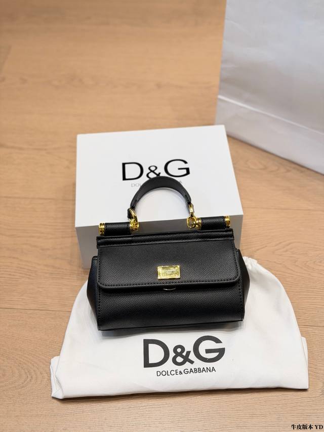 Cowhide Version p230 Dolce & Gabbana Sicily Handbag The Dolce & Gabbana Sicily