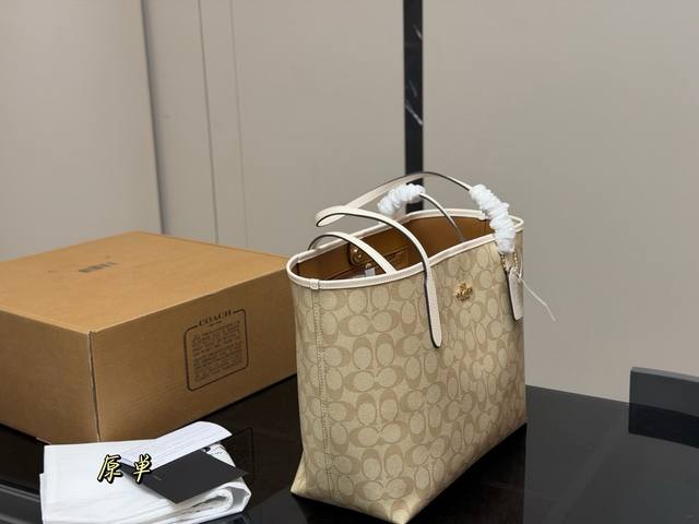 p290 Comes with a replica box. Size: 35*27cm. Coach new single-sided City tote b