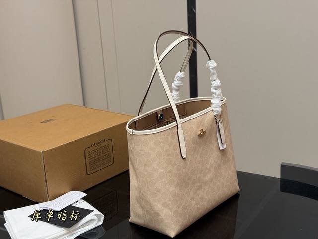 p300 Comes with a replica box. Size: 35*27cm. Coach new single-sided City tote b