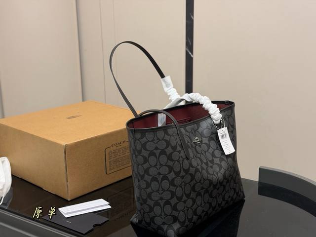 p290 Comes with a replica box. Size: 35*27cm. Coach new single-sided city tote b