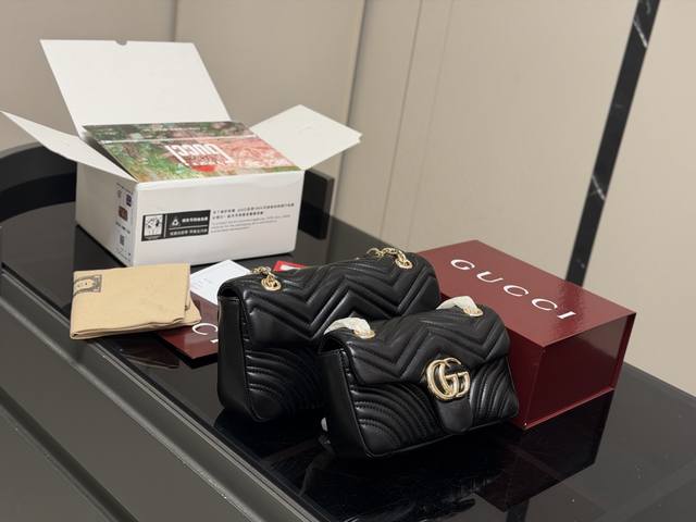 p290 290 Comes with folding box/airplane box Size: 22cm 26cm Gg Marmont two size