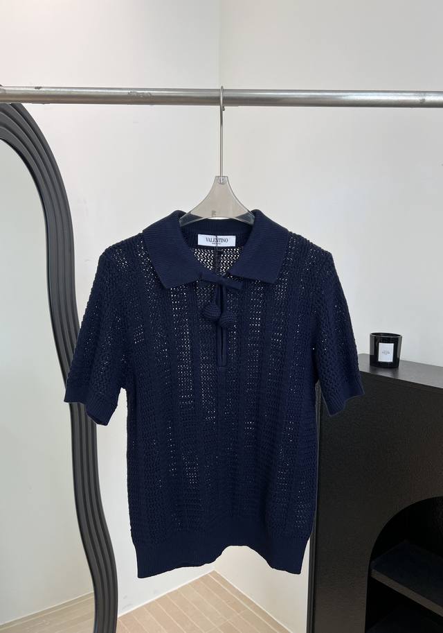 p340 Valentino 华伦天奴 春夏新款 樱桃系带针织衫、采用镂空织法，透气又舒适、polo翻领+樱桃系带设计、休闲Bxq码数S M L