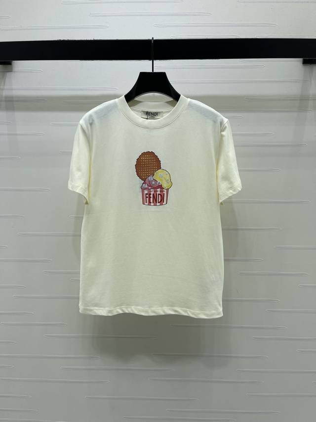 p160 原单狠货女装 配包装 上新原单高端品质 Fend* 2026春夏最新系列！冰淇淋印花T恤，采用纯棉弹力面料，柔软舒适又耐穿。正面冰淇淋甜筒+“Fend