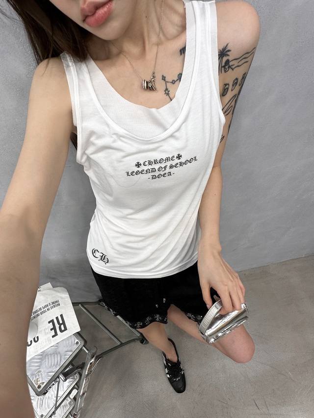 p210 克罗心 ｜ 新款休闲背心，前后品牌字母印花工艺，进口莱赛尔面料亲肤感超强，时尚假两件款式，休闲百搭，尺码Sml