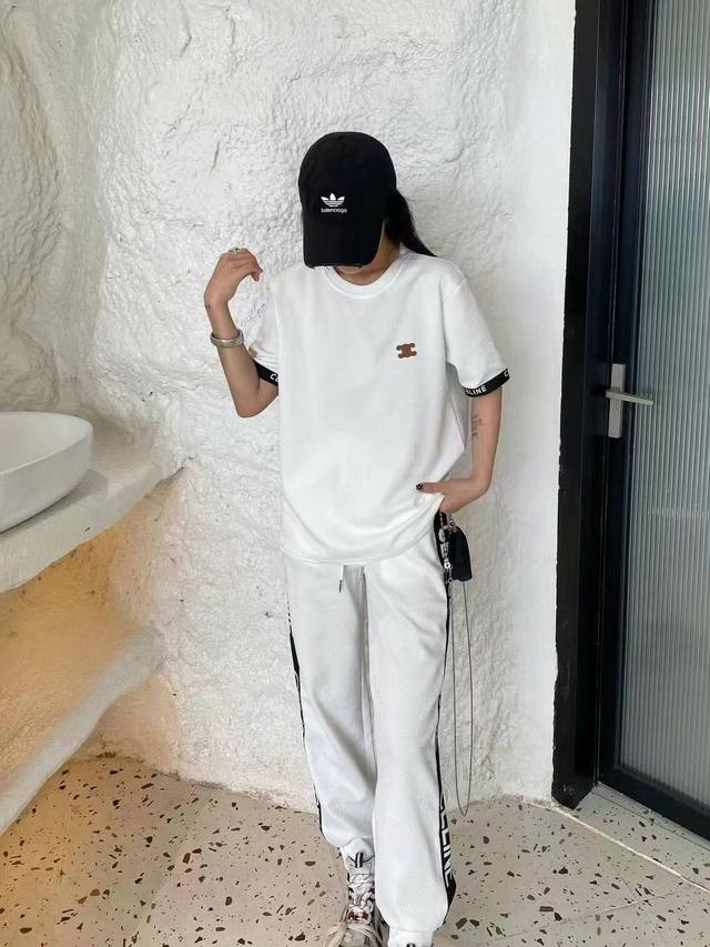 上新150 套装 货号92797新款赛琳提花浮雕面料套装，白 黑 Sml