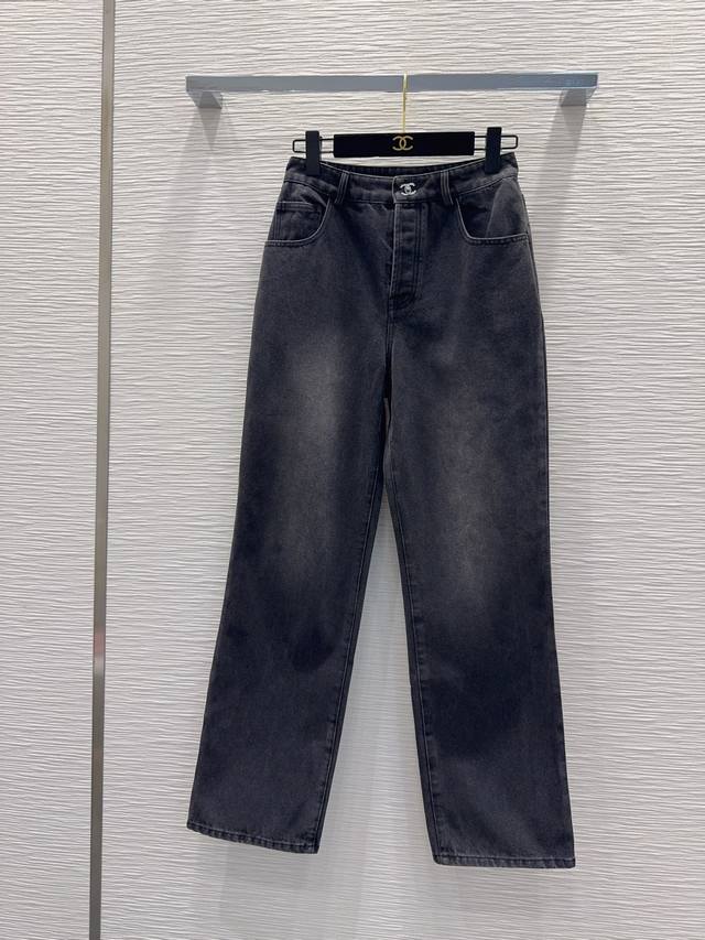 12196-1#150 Chane* 26Ss 立体双C系列～ 双C扭转金属扣设计牛仔裤 百搭系列 推荐自留 夏季衣橱必备款 原色系列真的很百搭 后备双C车线设