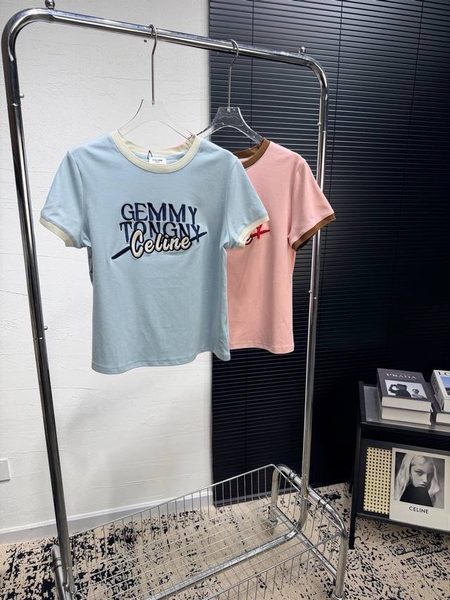 12585#100 Celine2026Ss春夏新款 多巴胺配色 超级夏天 上身活力少女感满满 3D立体刺绣 谁穿谁好看 蓝色 粉色 Sml
