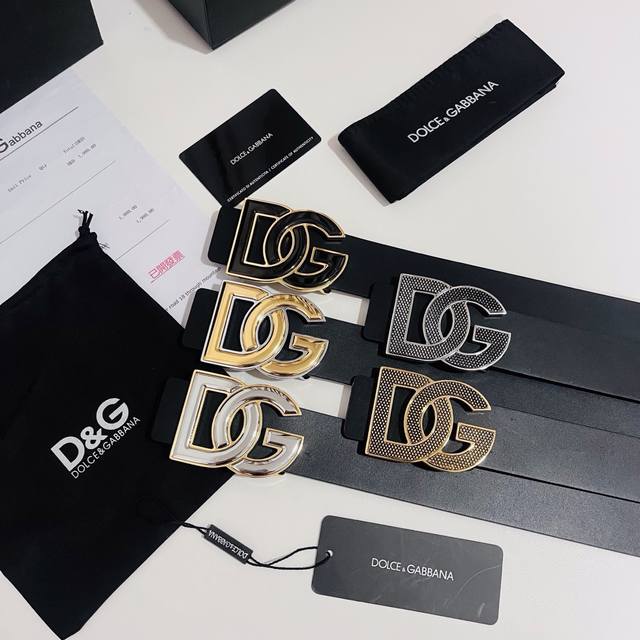p220 Dolce & Gabbana New Gold-Plated Metal Logo Hook and Loop with Dot Snap at t