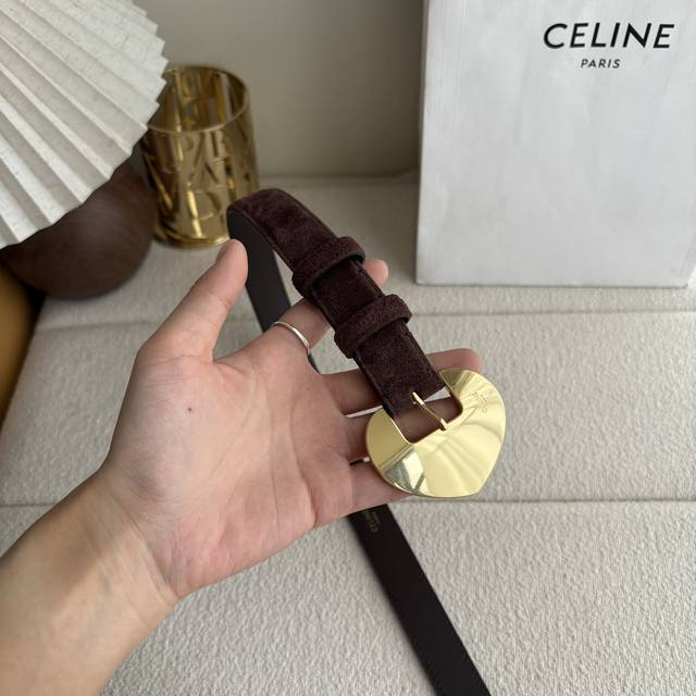 180 Celine 新款精品针扣女士腰带 意大利进口小牛皮 树膏夹层搭配复古鎏金铜扣 宽度2.5Cm