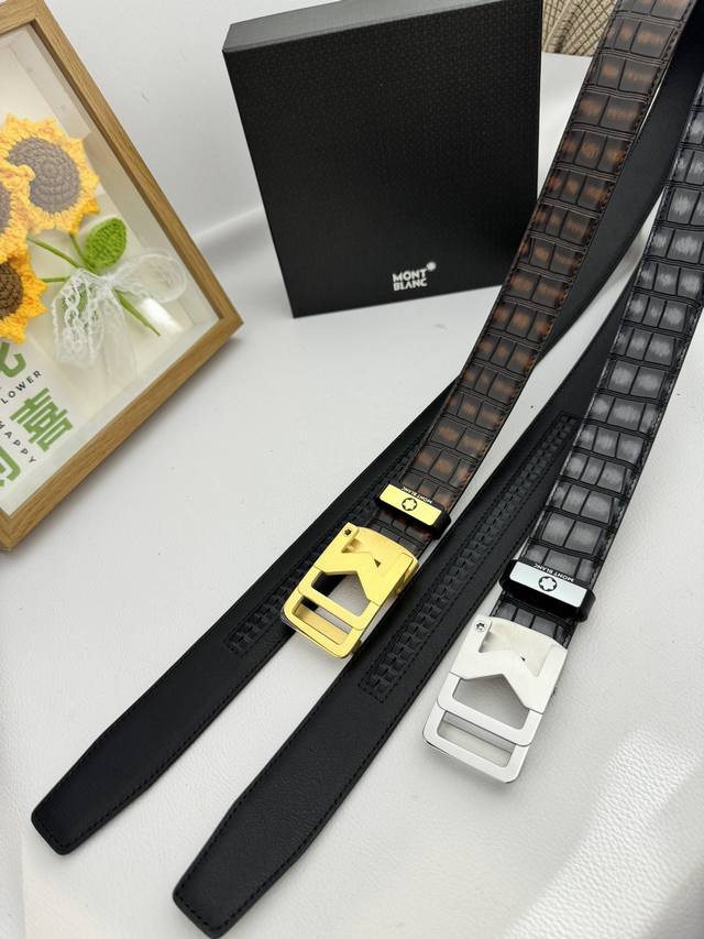 品名：万宝龙 Montblanc 自动带p210 材质：原单牛皮腰带 百分百头层牛皮腰带保证真皮，24K纯钢扣，专柜原单品质、做工精细，时尚大牌，送人自用首选