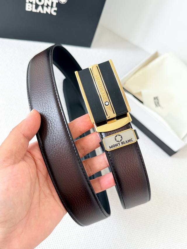 品名：万宝龙.Montblanc原单 腰带 自动皮带p220 型号：自动皮带，原版新款纯钢材质自动扣，双面头层牛皮实物拍摄， 材料：百分百头层牛皮，保证真皮。专