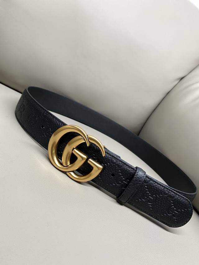 p180 Gucci 4.0 imported calfskin leather, grain embossed double G, hot-pressed l