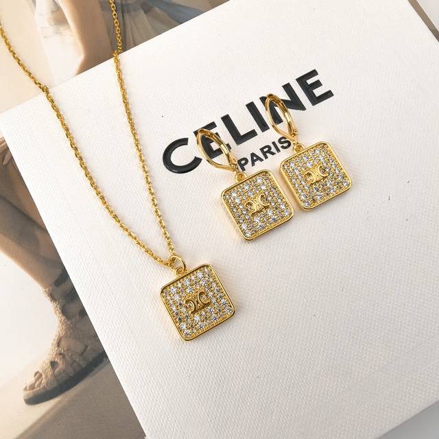 项链p70耳钉p70Celine 新款 preclous新品 简单时尚专柜一致黄铜材质电镀18K金 火爆款出货 设计独特 前卫 美女必备款！