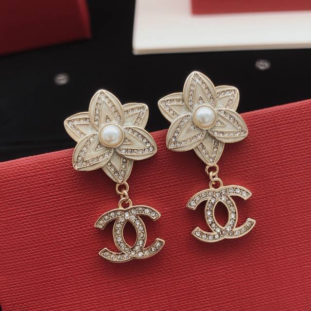 p70, serial number Xed0412, Ch*Nel latest camellia flower earrings, same Zp bras