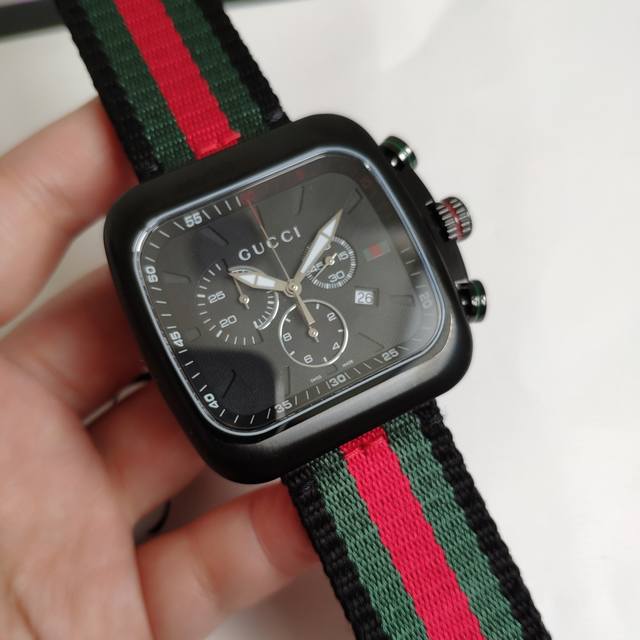 p980 Original Box: 30 Gucci Square Case Six-Hand Bag - Latest Model Now Availabl p980 Original Box: 30 Gucci Square Case Six-Hand Bag - Latest Model Now Availabl