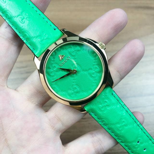 p650 Original Box: 30 Gucci Quartz Unisex Watch, 38mm diameter, sapphire crystal