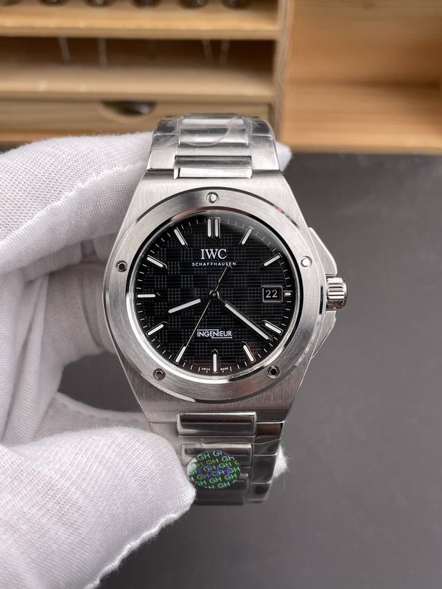 2080Gh IGC Engineer Black 40Mm9015 Machine