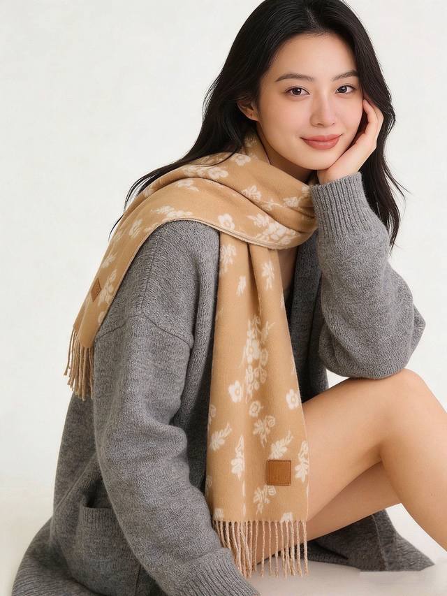 p180 Made in a Chanel OEM factory. Using only the finest superfine cashmere fibe