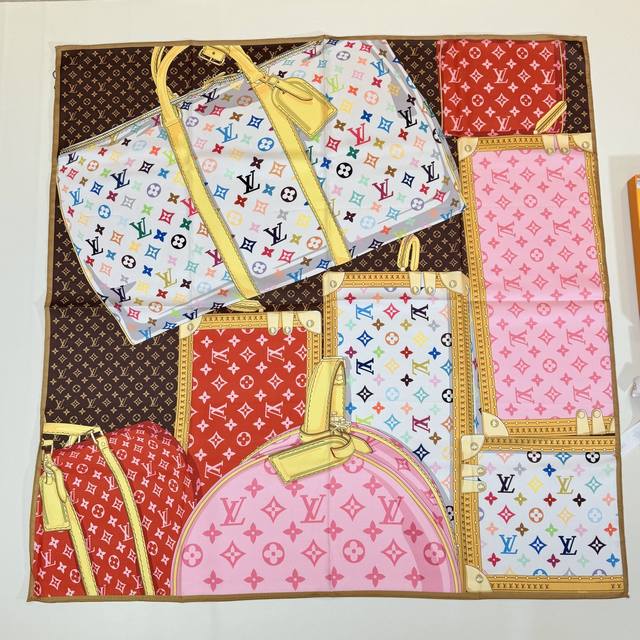 p150 100方巾 路易威登携手日本艺术家村上隆，以瞩目风范诠释此款 Lv X Tm Monogram Multicolor Collector Square