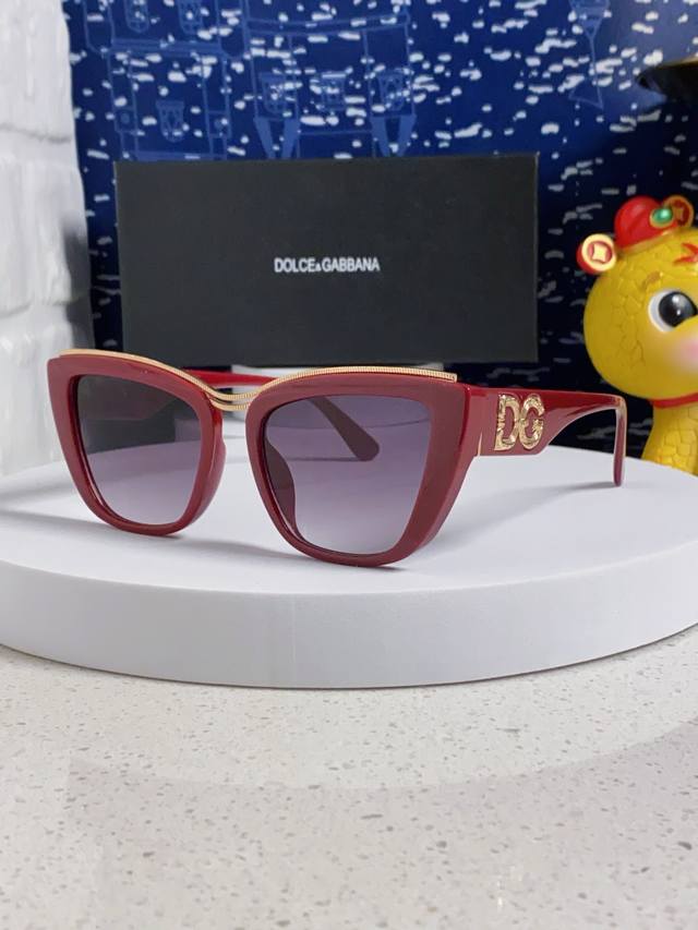 p100 Dg Dolce & Gabbana Women's Cat-Eye Frame Sunglasses, New Square Frame Sungl p100 Dg Dolce & Gabbana Women's Cat-Eye Frame Sunglasses, New Square Frame Sungl