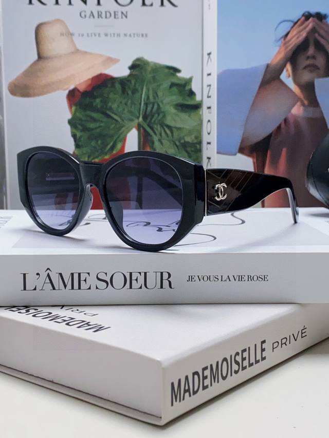 p100 Chanel香奈儿 25新品墨镜女方圆脸太阳眼镜偏光猫眼镜框 宽腿 网红爆款 女士墨镜
