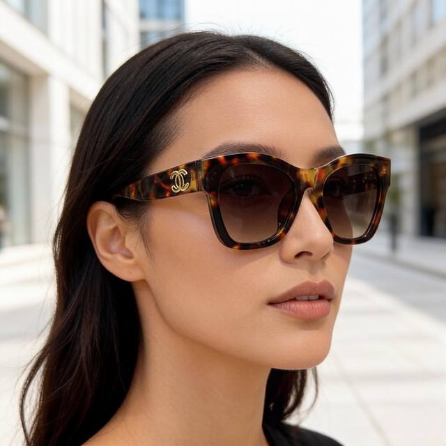 100￥p Chanel香奈儿重磅新品 女款太阳镜 大框立体面 修饰脸型 复古有韵味