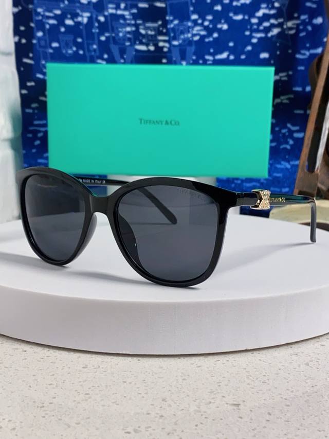 p100 Tiffany蒂芙尼 2026新款镶钻太阳镜眼镜女士潮流精致墨镜 个性女款