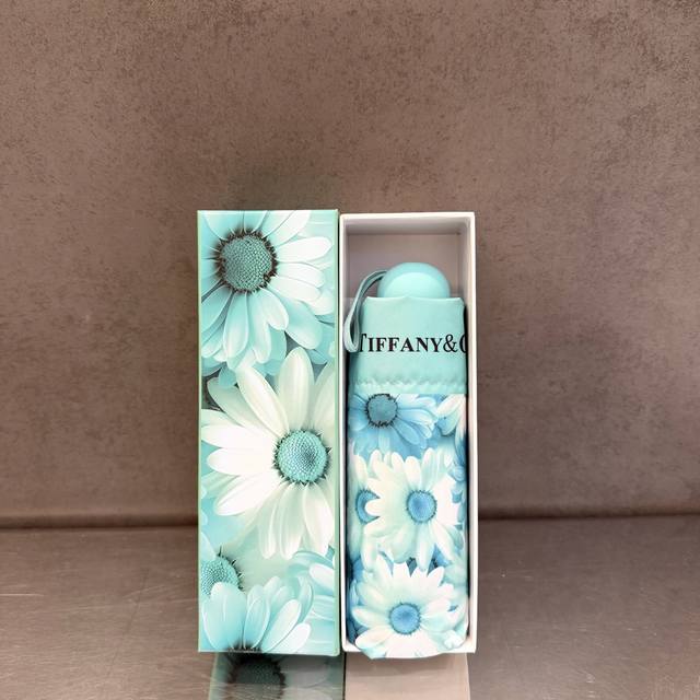 p70 Tiffany 蒂芙尼 新款 五折 折叠晴雨伞 时尚原单代工品质 细节精致 看得见的品质 打破一成不变 色泽纯正艳丽！