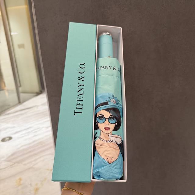 p70Tiffany蒂芙尼 Led灯防晒睛雨伞 夏季新款 全自动折叠晴雨伞 内里黑色涂层防晒有效阻隔紫外线99%，Upf 50 所以能起到伞下体感降温的效果！
