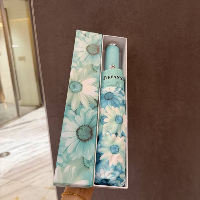 p70Tiffany蒂芙尼 Led灯防晒睛雨伞 夏季新款 全自动折叠晴雨伞 内里黑色涂层防晒有效阻隔紫外线99%，Upf 50 所以能起到伞下体感降温的效果！