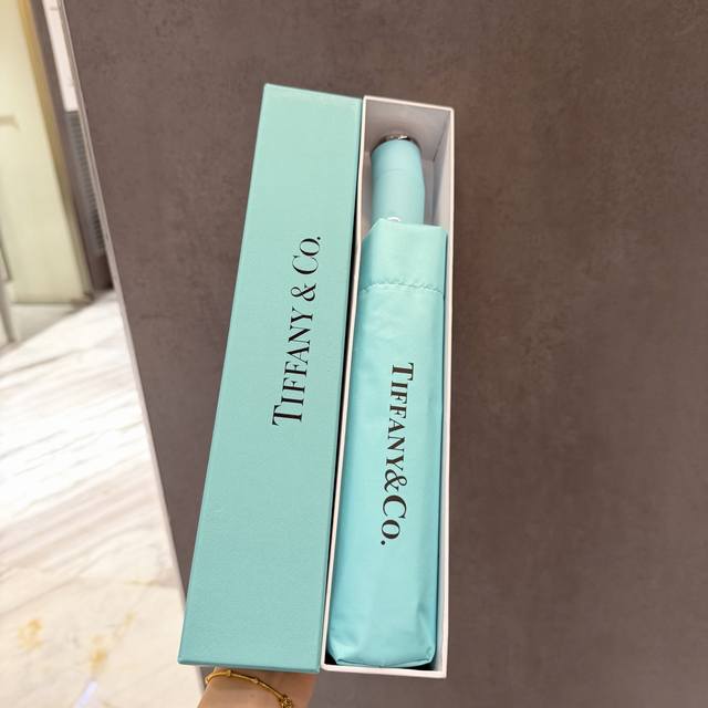 p70Tiffany蒂芙尼 Led灯防晒睛雨伞 夏季新款 全自动折叠晴雨伞 内里黑色涂层防晒有效阻隔紫外线99%，Upf 50 所以能起到伞下体感降温的效果！