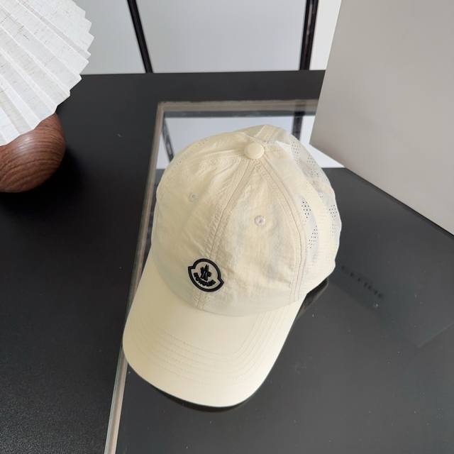 50 Moncler Spring New Quick-Drying Baseball Cap, Unisex Ddd