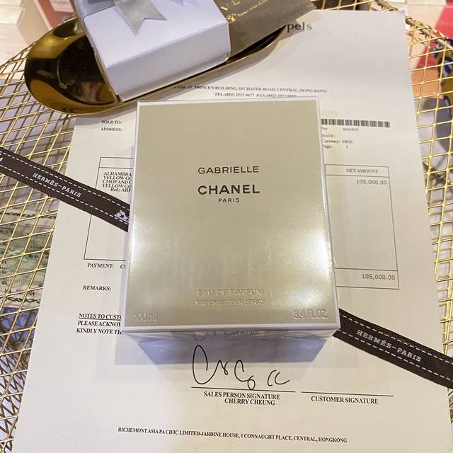 110原单品质 Chanel香奈儿嘉伯丽尔香水100Ml 专柜品质小香嘉柏丽尔女士香水Gabrielle100Ml 香调：花香调为主，是由依兰依兰、茉莉花、橙花