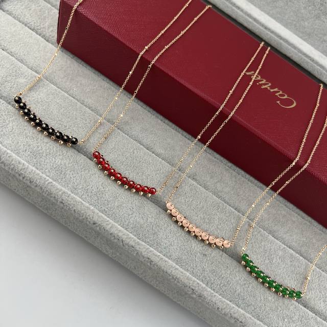 p230 Cartier 卡地亚 新品上架 柳钉金字塔彩石栓链吊坠项链 颜色：彩色